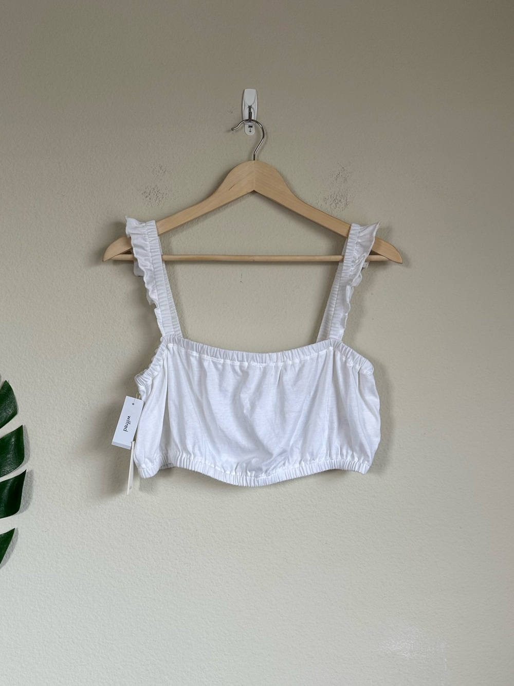 NWT Aritzia Wilfred Amiens Tshirt Ruffle Crop Tank